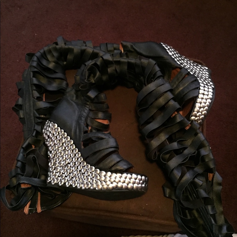 Jeffrey Campbell’s